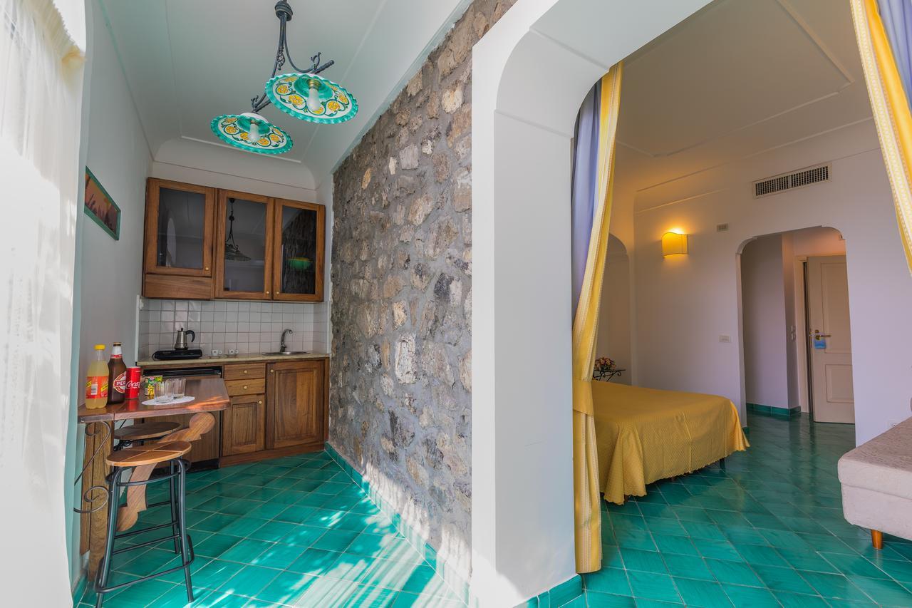Bacio Del Sole B&B Positano Quarto foto